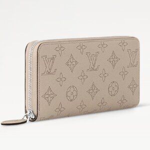 Louis Vuitton Zippy Wallet - Galet - BRAND NEW WITH TAGS